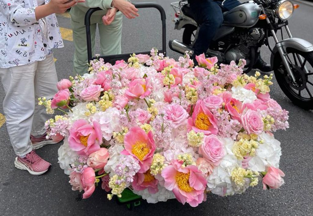 The art of flower gifting: finding the perfect bouquet